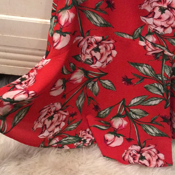 Sleeveless Dress - Picture 3 of 4